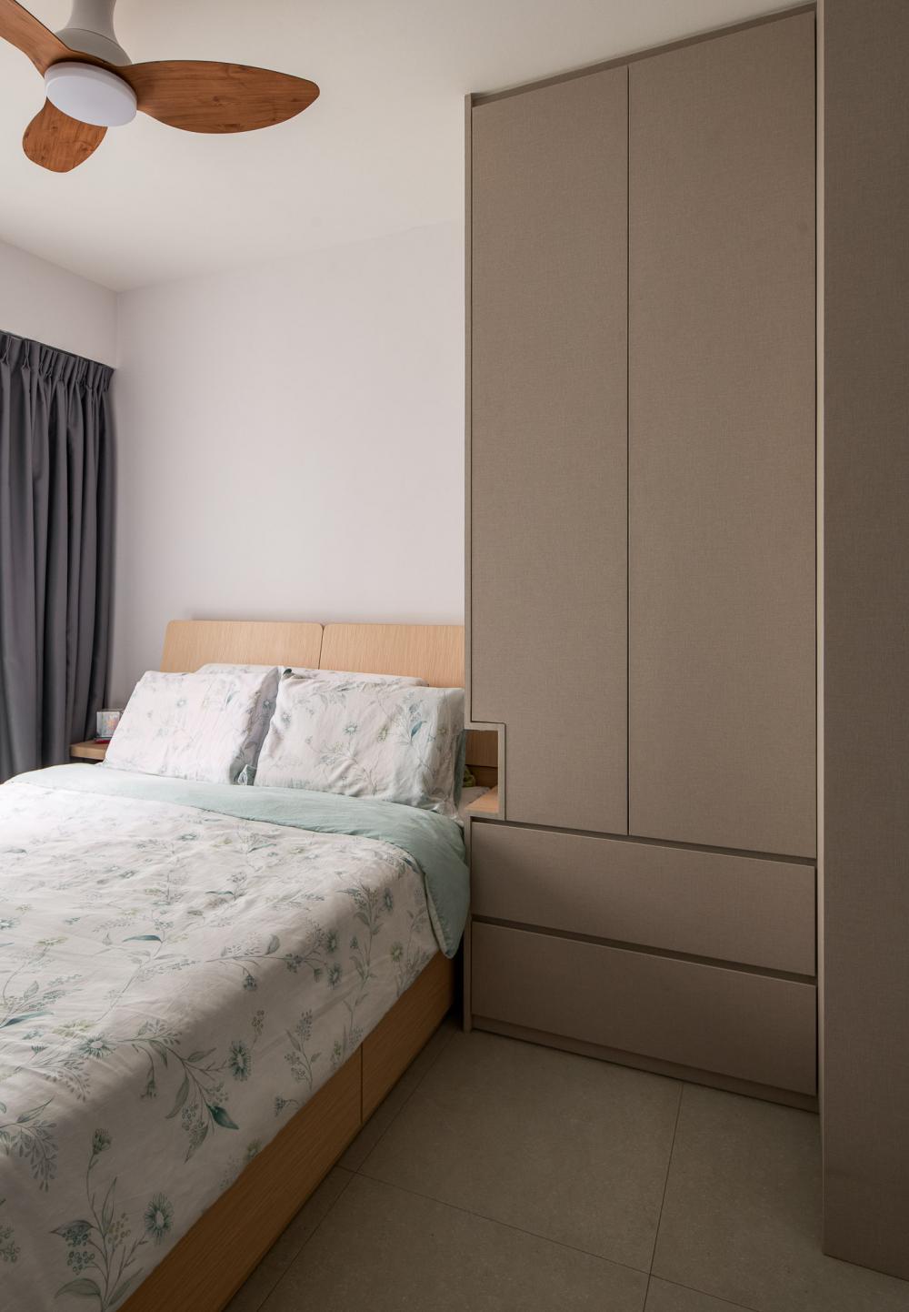 Modern Bedroom with Ceiling Fan and Bedside Table