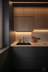 Contemporary Kitchen at 185B Rivervale Crescent (Rivervale Gateway)