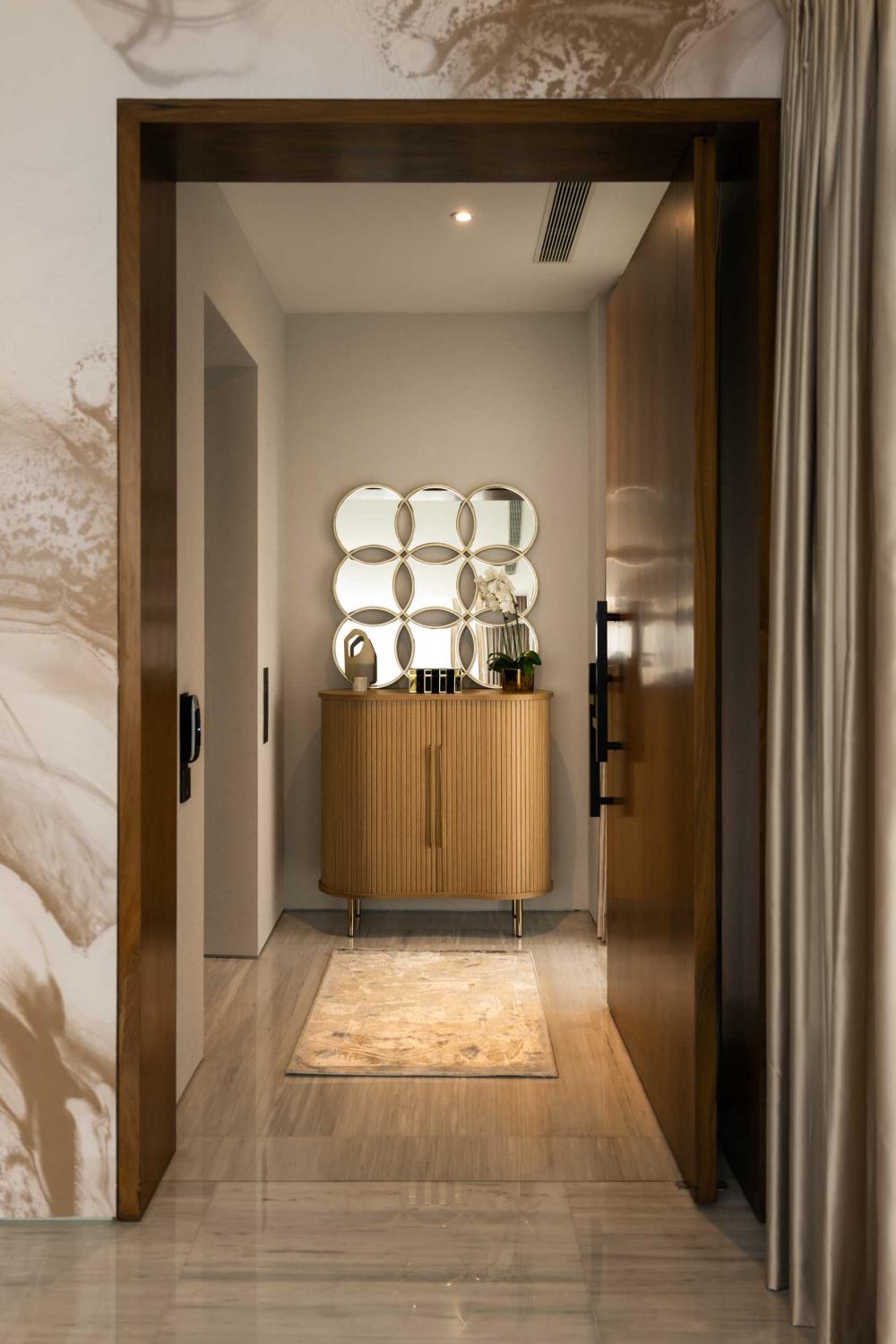 Modern Entryway with Mirror and Shoe Rack