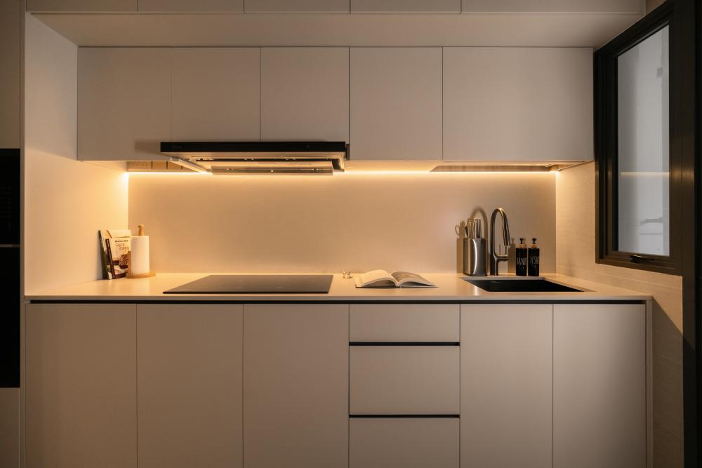 Minimalist Kitchen with Cupboard and Kitchen Backsplash