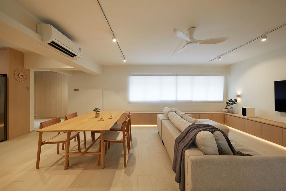 Minimalist Dining Room with Dining Table and Dining Chairs