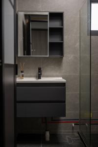 Minimalist Bathroom at Blk 380A Canberra Drive