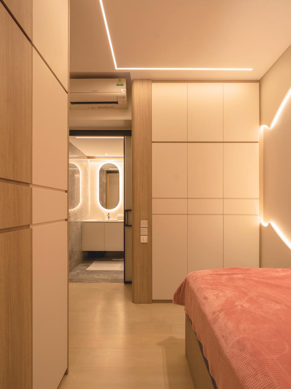 Contemporary Bedroom with Vinyl Flooring and Wardrobe