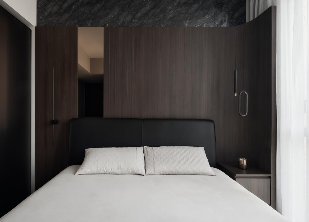 Modern Bedroom with Feature Wall and Queen Bed
