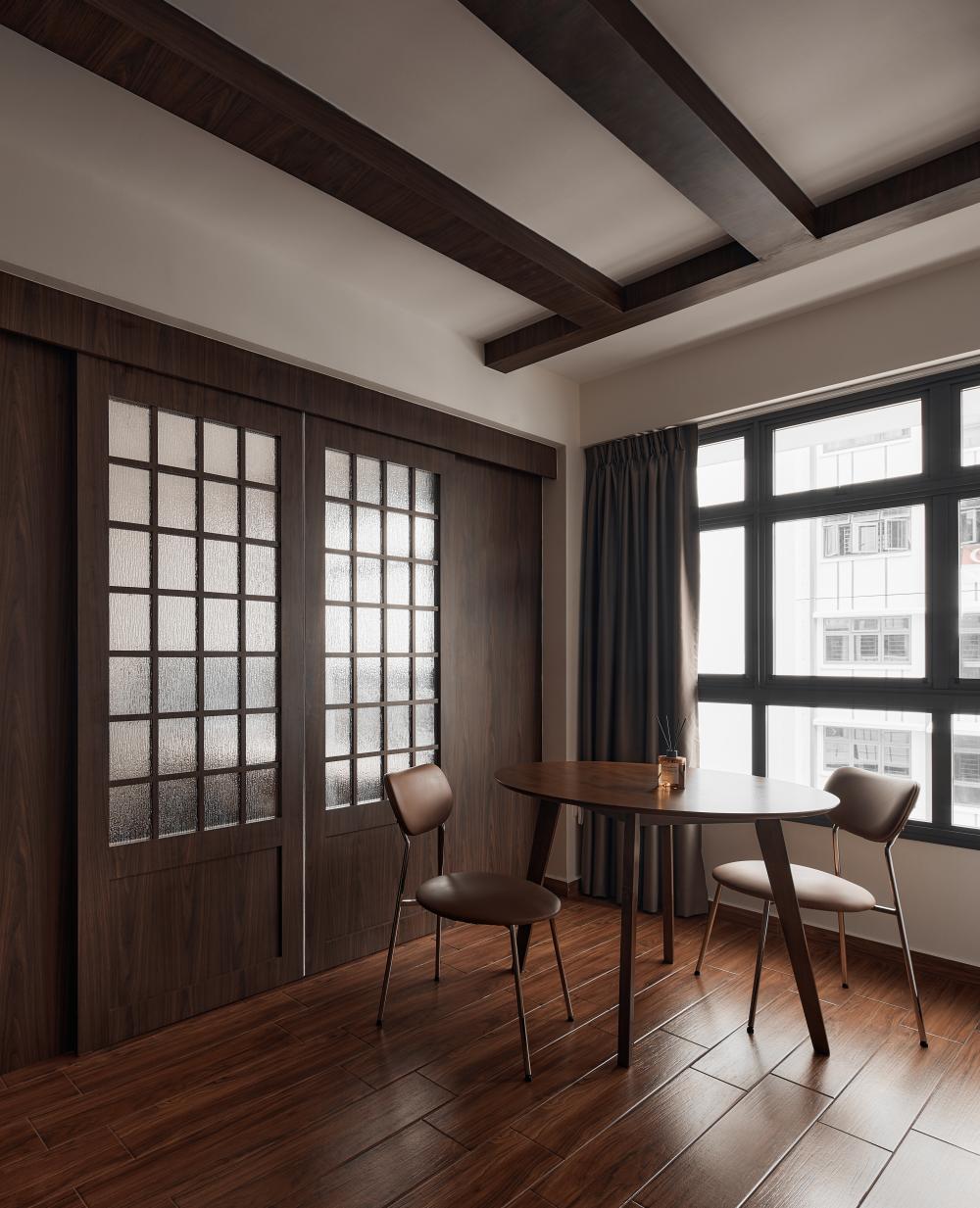 Modern Living Room with Wood Flooring and Dining Table