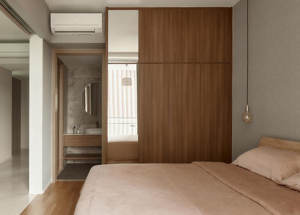 Modern Bedroom with Wardrobe and Sliding Wardrobe