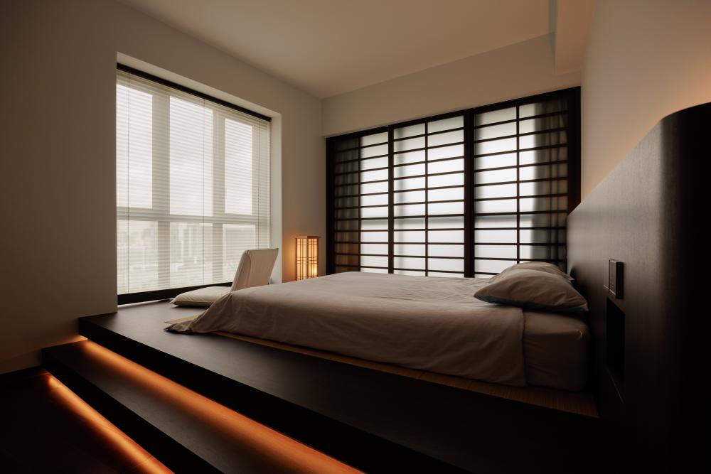 Transitional Bedroom with Platform Bed and Vinyl Flooring