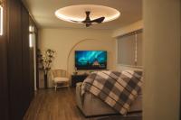Modern Resale 5-Room HDB by Empyrean Design Studio