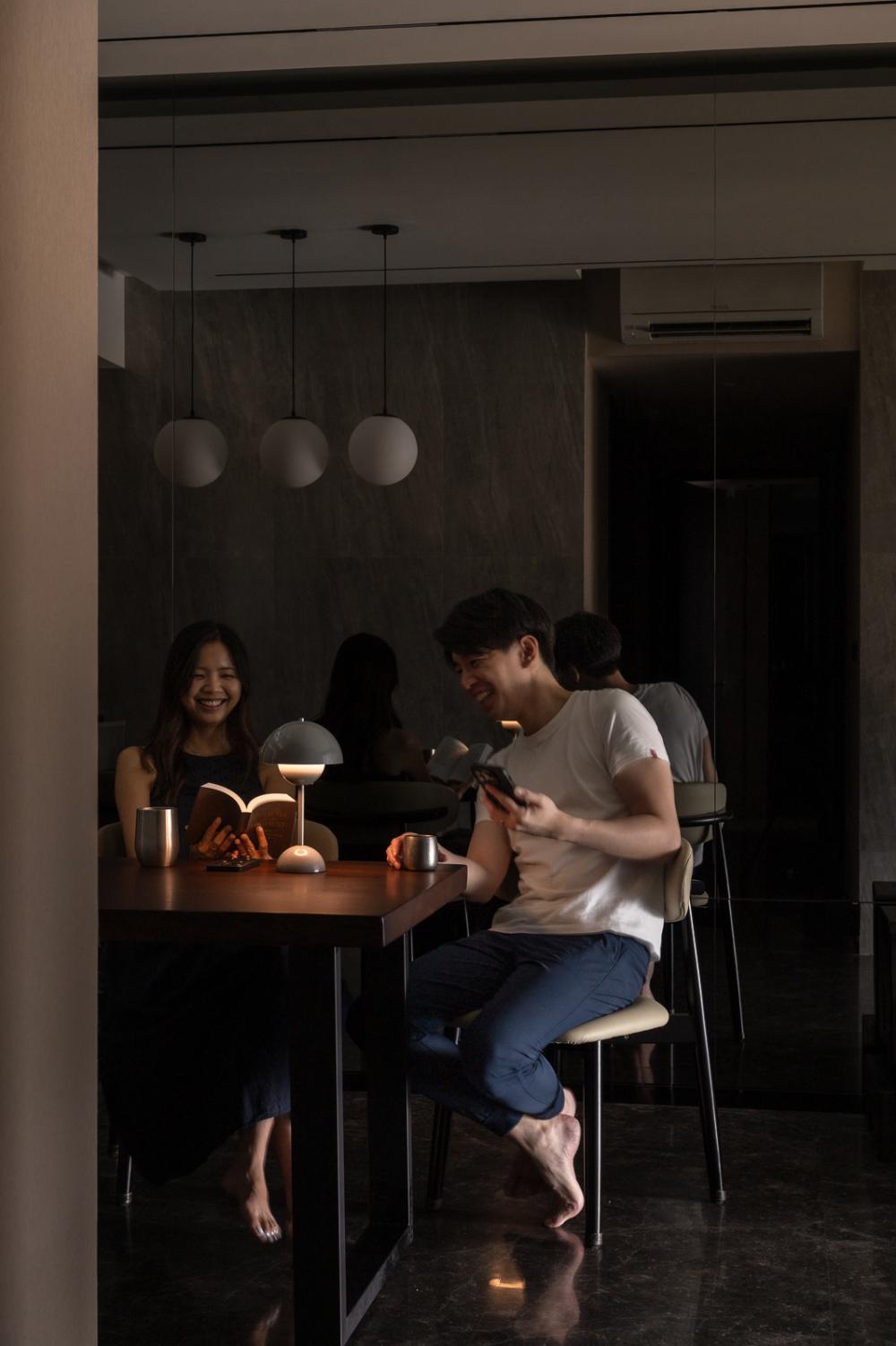 Modern Dining Room with Dining Table and Lighting