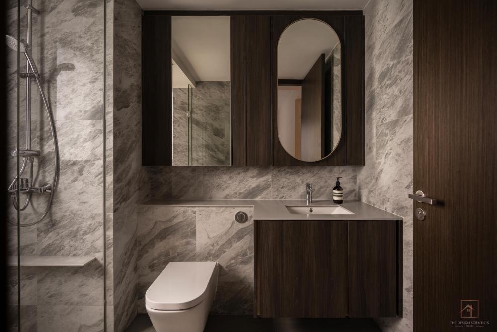 Contemporary Bathroom with Mirror and Rainshower