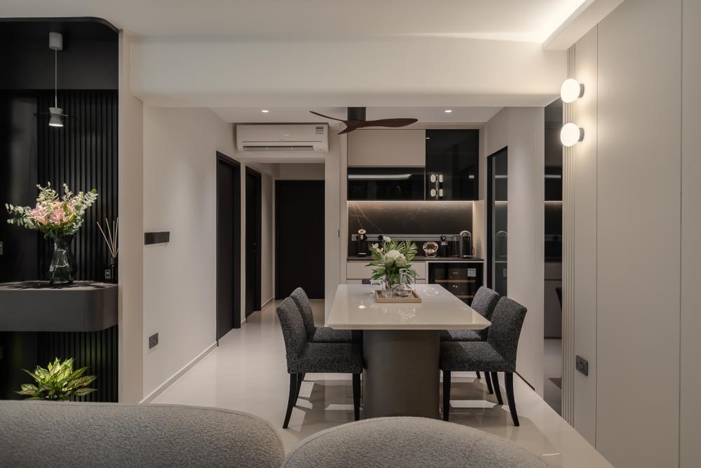Modern Dining Room with Cove Lighting and Dining Table