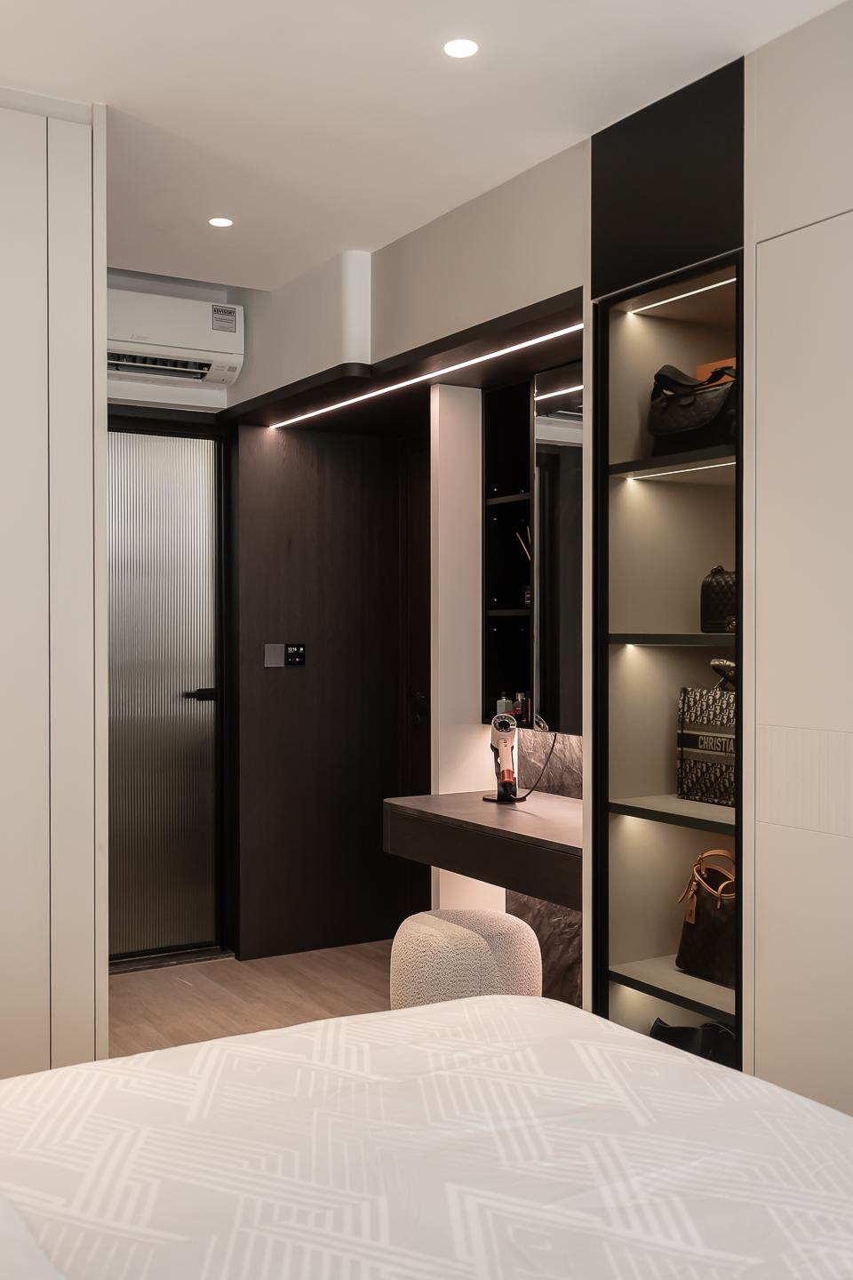 Modern Bedroom with Vinyl Flooring and Wardrobe