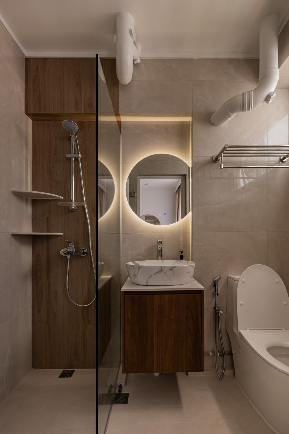 Asian Bathroom with Homogeneous Tiles and Mirror