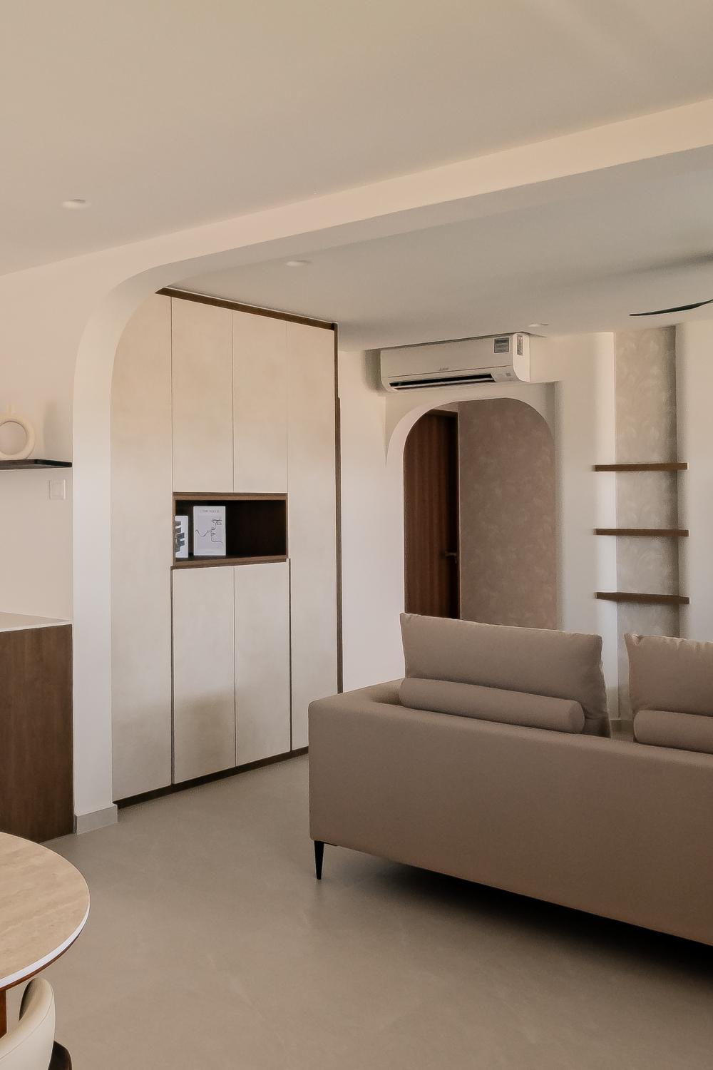 Asian Living Room with Homogeneous Tiles and Drop Ceiling