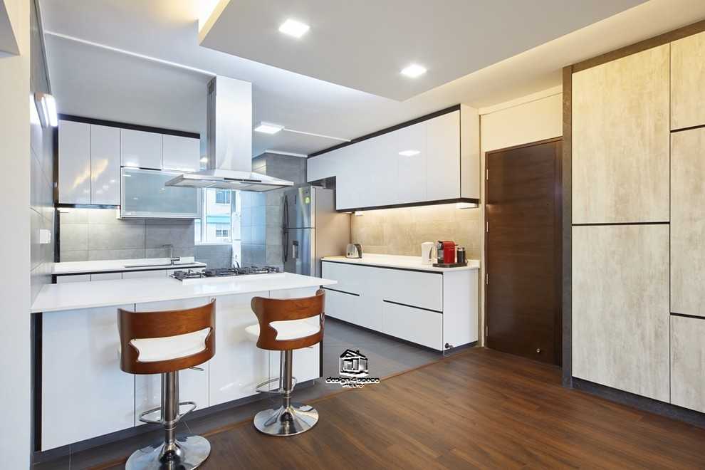 Asian Kitchen with Vinyl Flooring and Open Kitchen