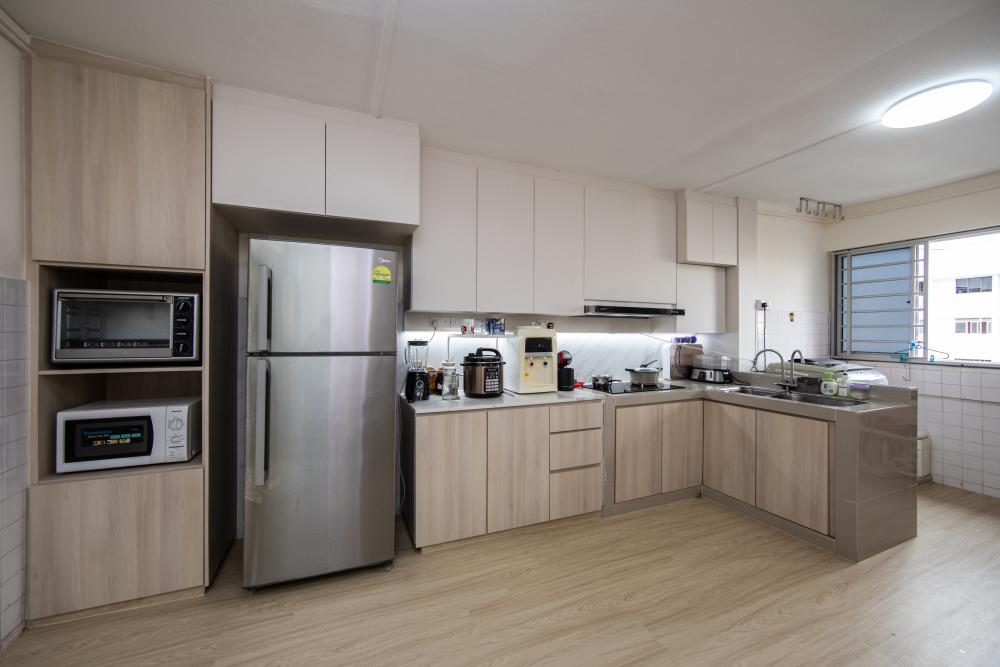 Asian Kitchen with Kitchen Window and Kitchen Backsplash