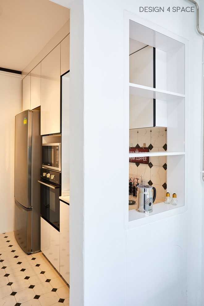 Industrial Kitchen with Homogeneous Tiles and Kitchen Island