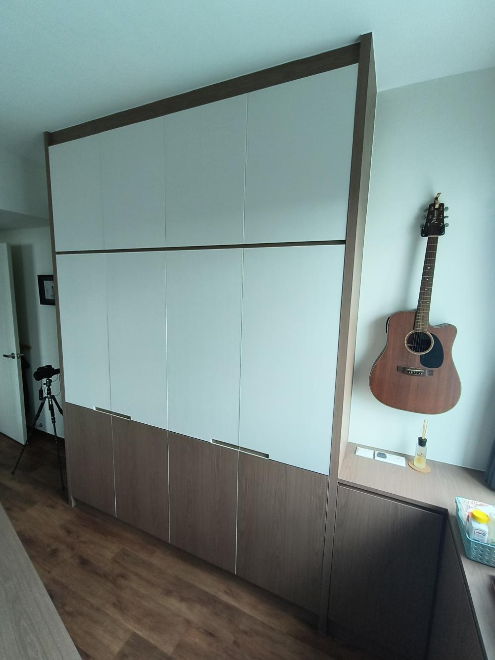 Modern Bedroom with Vinyl Flooring and Wardrobe