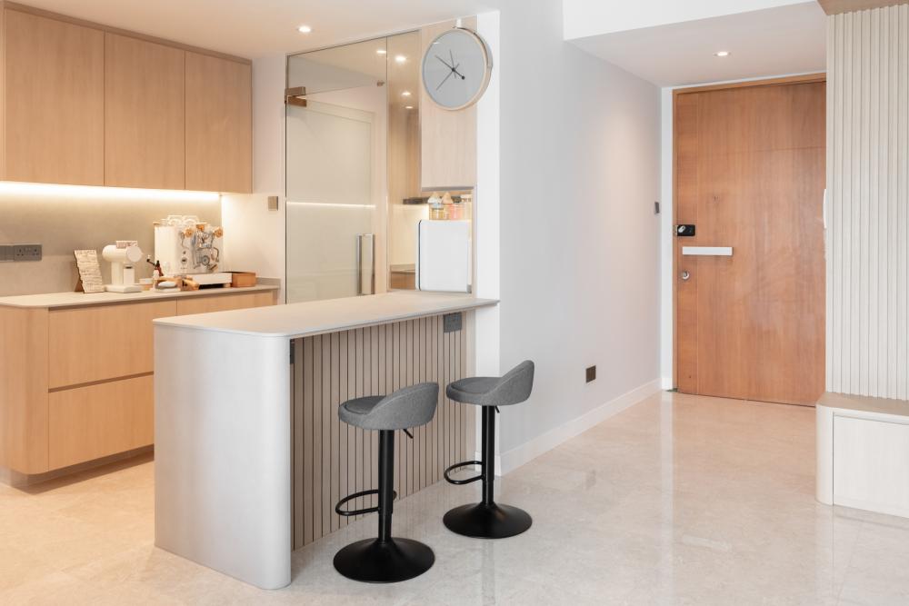Scandinavian Kitchen with Countertop and Open Kitchen