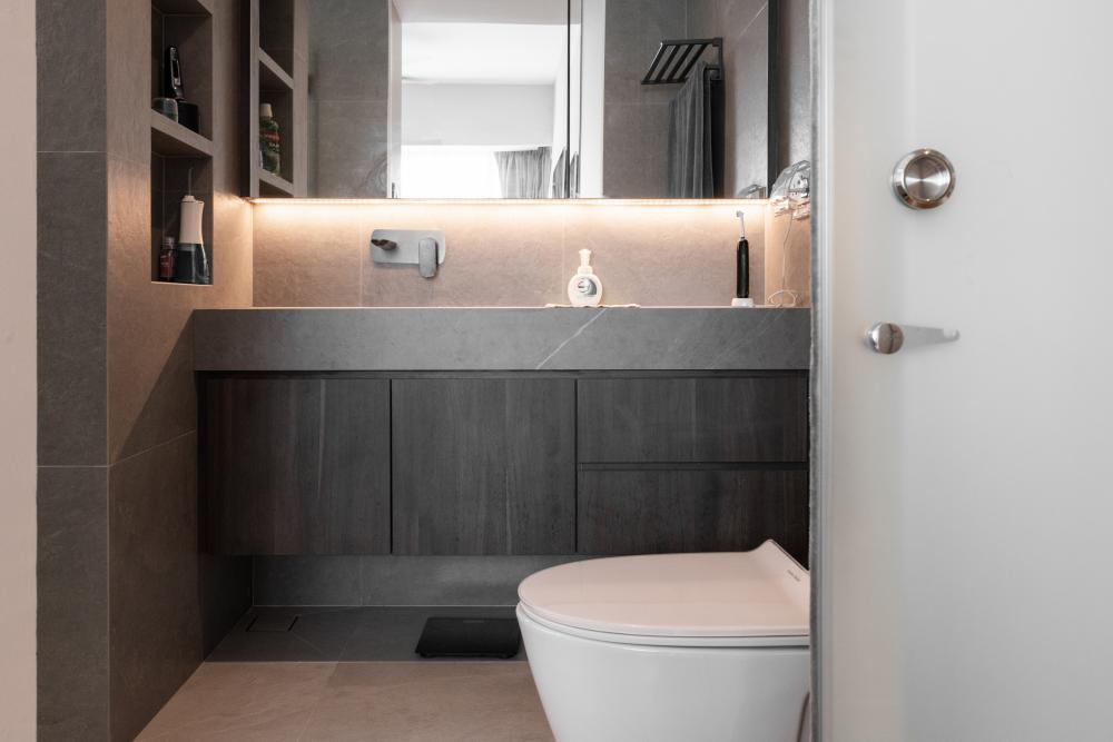 Scandinavian Bathroom with Countertop and Homogeneous Tiles