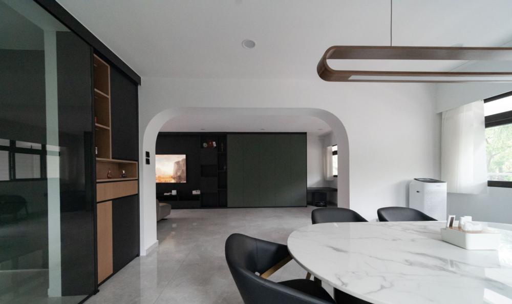Modern Foyer with Settee and Homogeneous Tiles