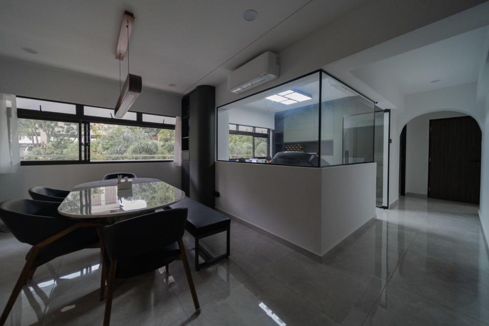 Modern Dining Room with Downlights and Dining Table