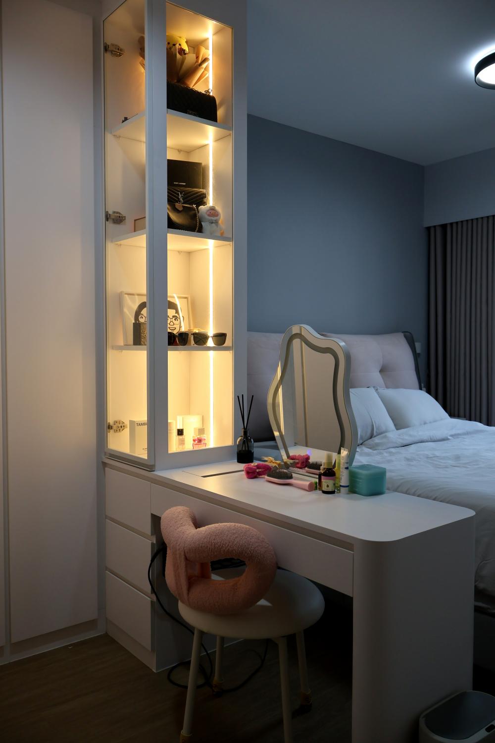 Minimalist Bedroom with Ceiling Light and Drawer Units