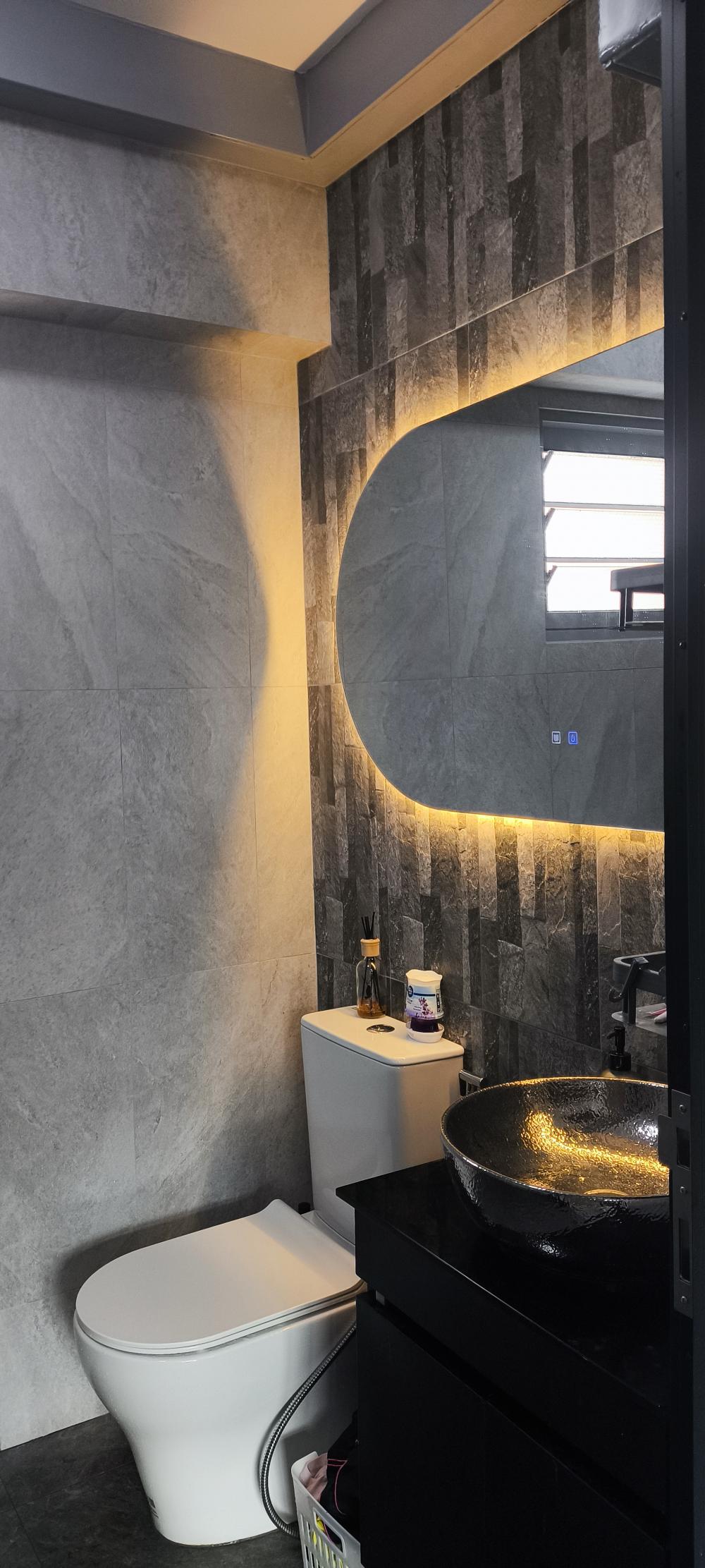 Modern Bathroom with Homogeneous Tiles and Bathroom Sinks