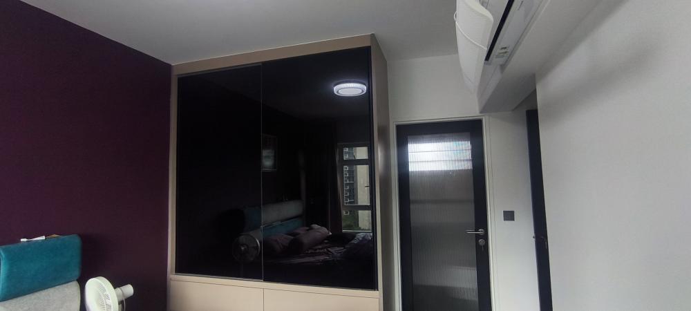 Modern Bedroom with Wardrobe and Sliding Wardrobe