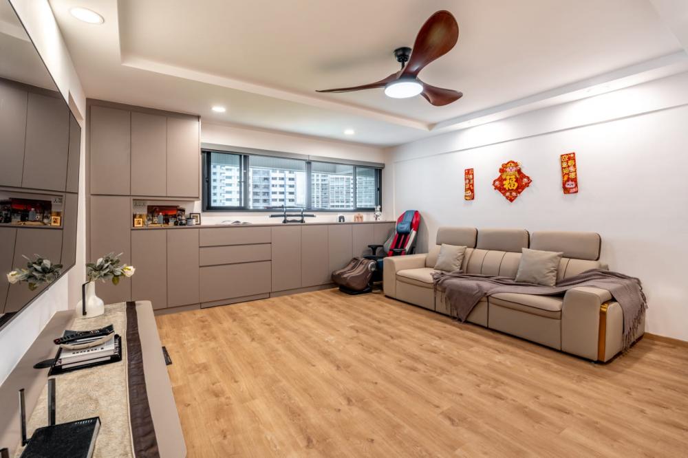 Minimalist Living Room with Bookshelf and Vinyl Flooring