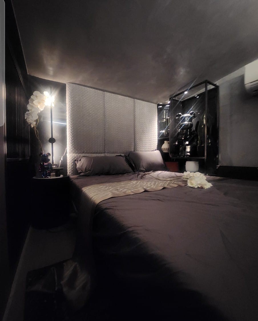 Modern Bedroom with Loft and Queen Bed