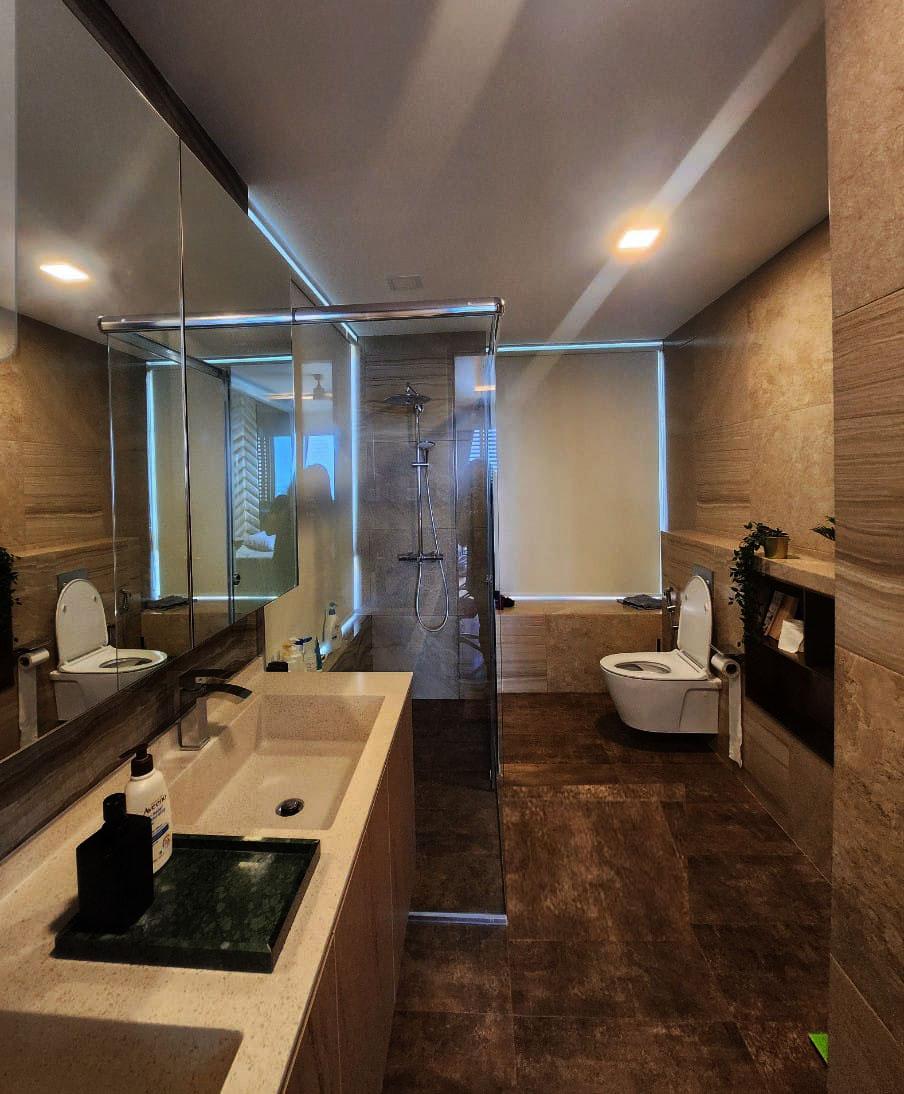 Modern Bathroom with Mirror and Bathroom Mirrors