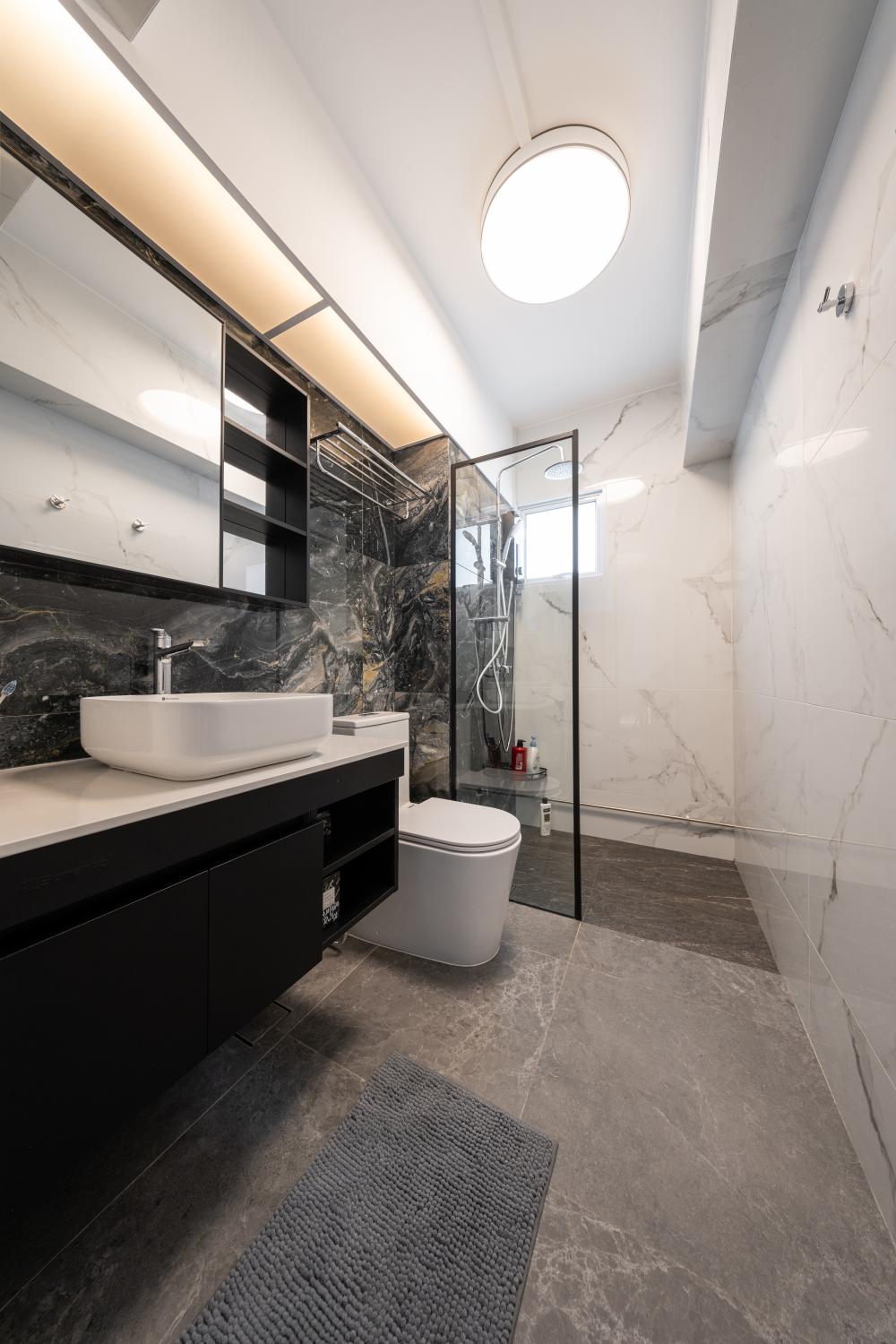 Contemporary Bathroom with Homogeneous Tiles and Mirror