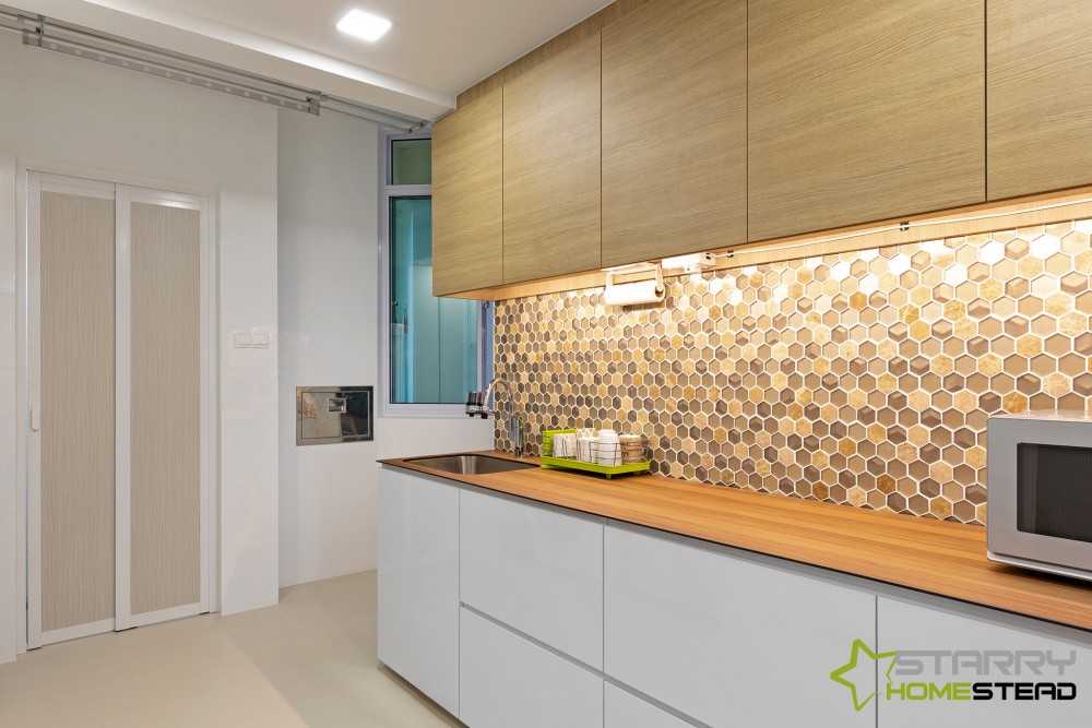 Scandinavian Kitchen with Kitchen Backsplash and Kitchen Cabinets