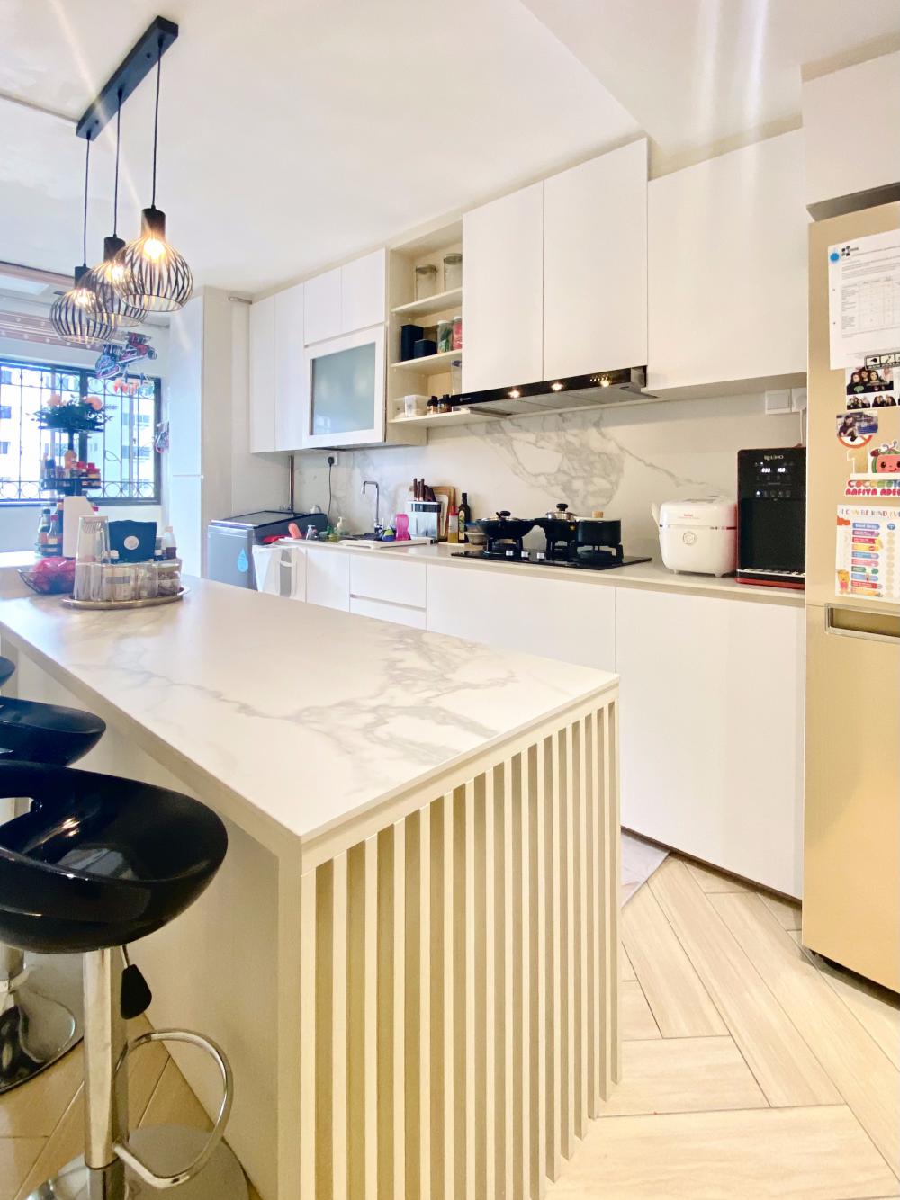 Modern Kitchen with Countertop and Vinyl Flooring