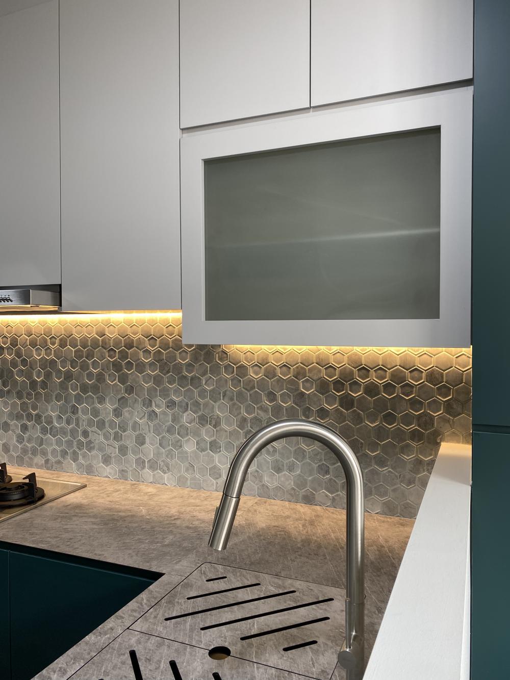 Contemporary Kitchen with Countertop and Vinyl Flooring
