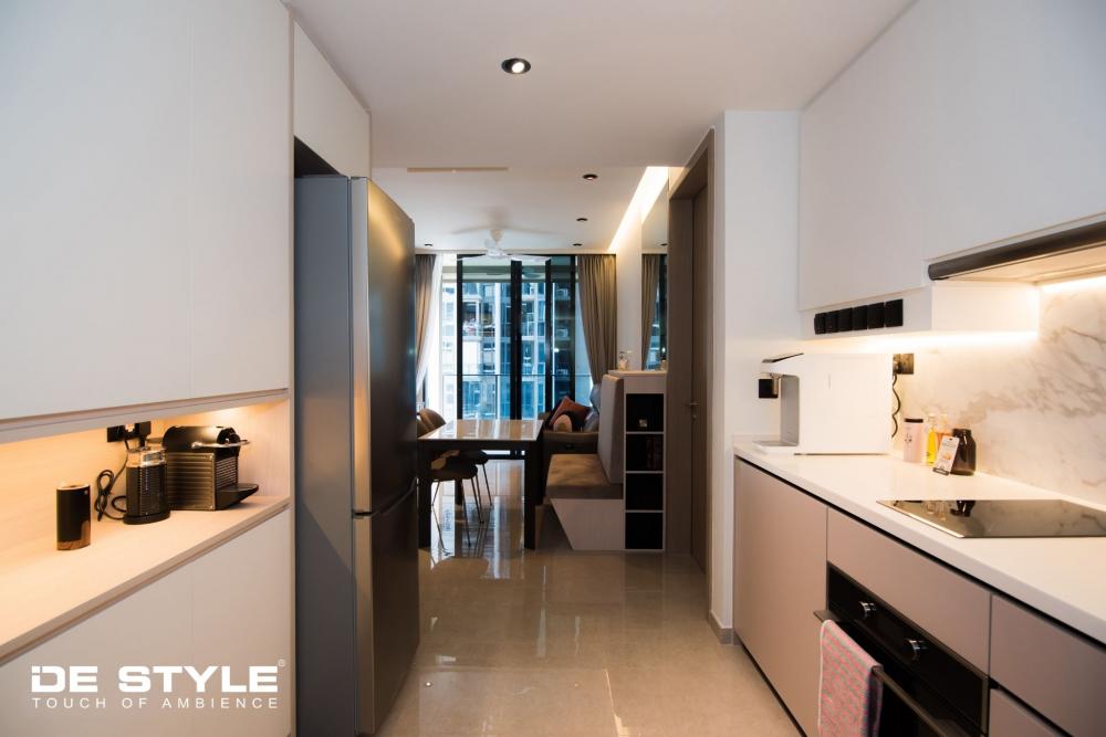 Scandinavian Kitchen with Countertop and Open Kitchen