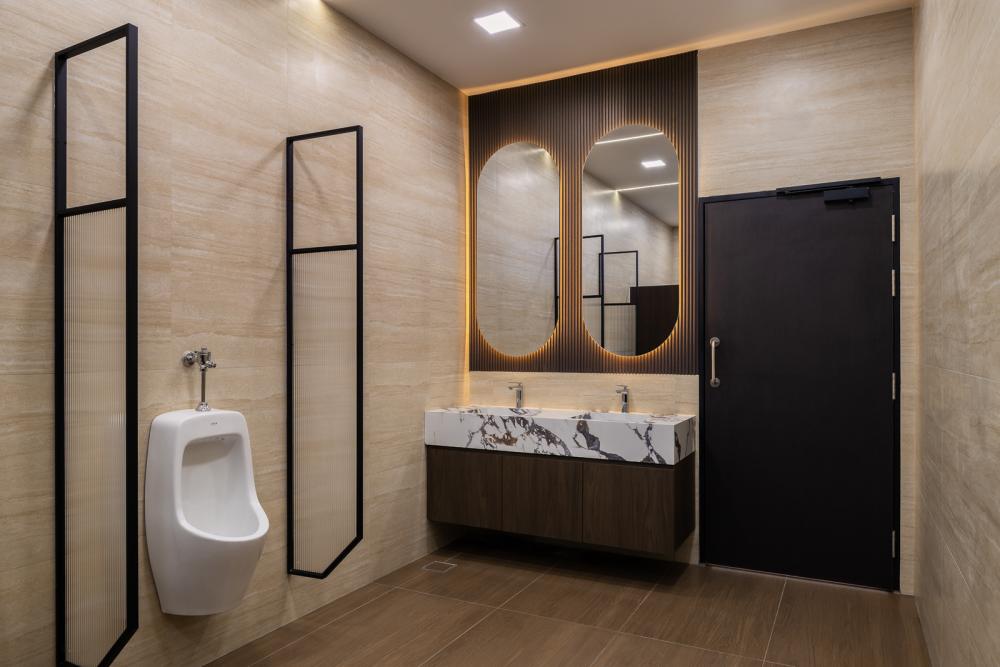 Modern Bathroom with Bathroom Storage and Wash Basins