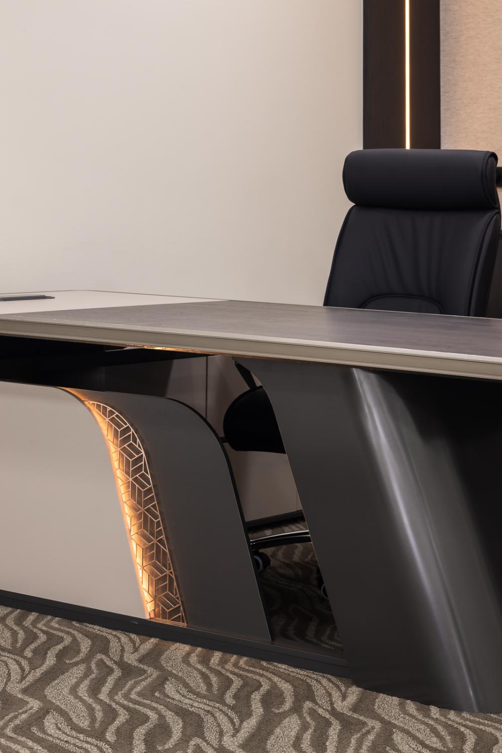 Modern Office with Desk and Desk Chairs