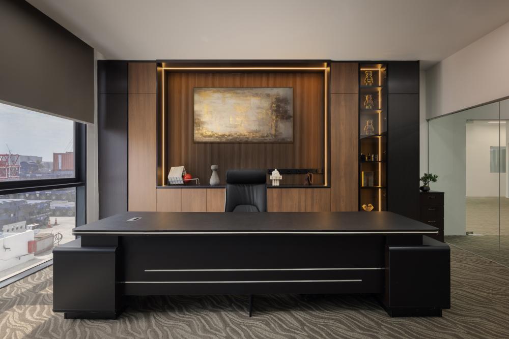 Modern Office with Desk and Desk Chairs