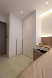 Contemporary Bedroom at 4 Room HDB @ Toa Payoh