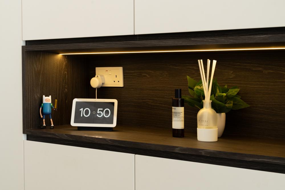 Contemporary Living Room with Bookshelf and Feature Wall