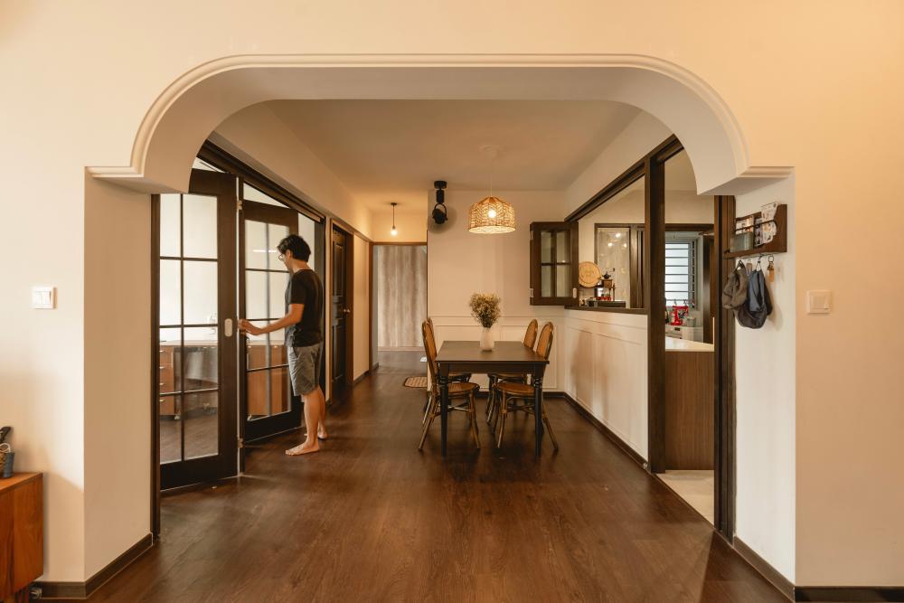 Vintage Dining Room with Drop Light and Dining Table