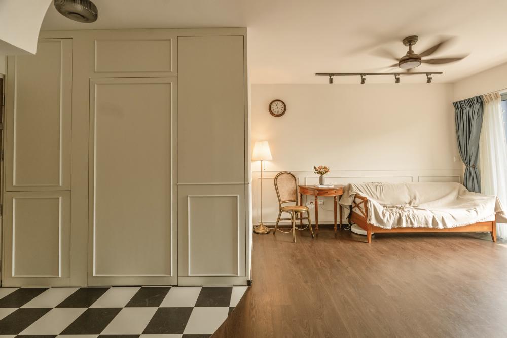 Vintage Living Room with Parquet Floor and Wood Flooring