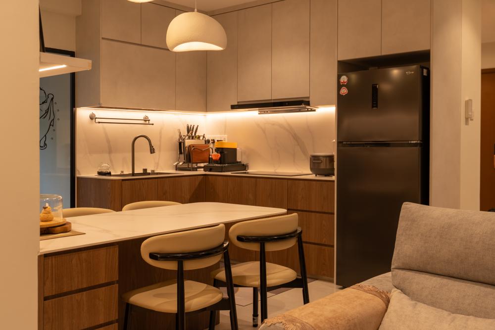 Contemporary Kitchen with Drop Light and Kitchen Island