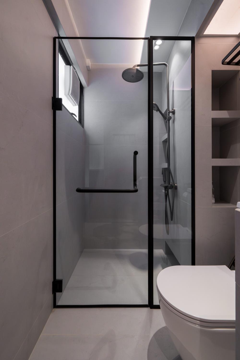 Scandinavian Bathroom with Homogeneous Tiles and Shower Screen
