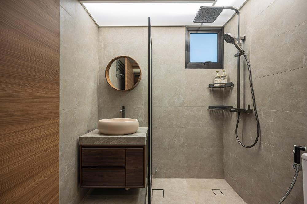 Minimalist Bathroom with Countertop and Mirror