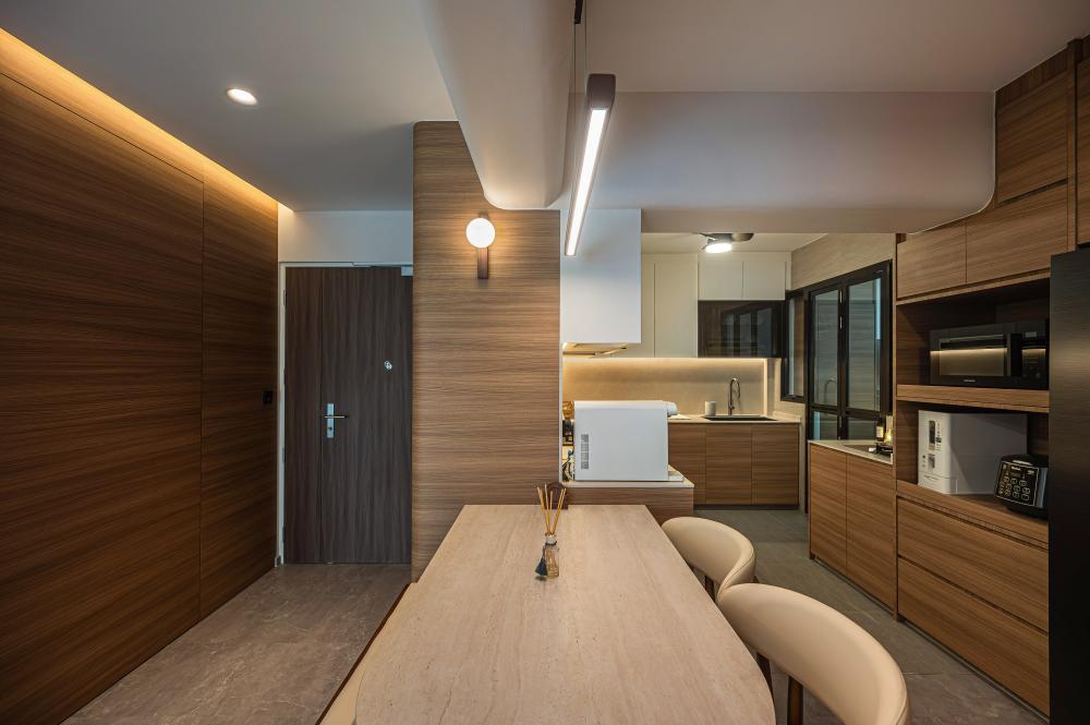 Minimalist Dining Room with Drop Ceiling and Dining Table