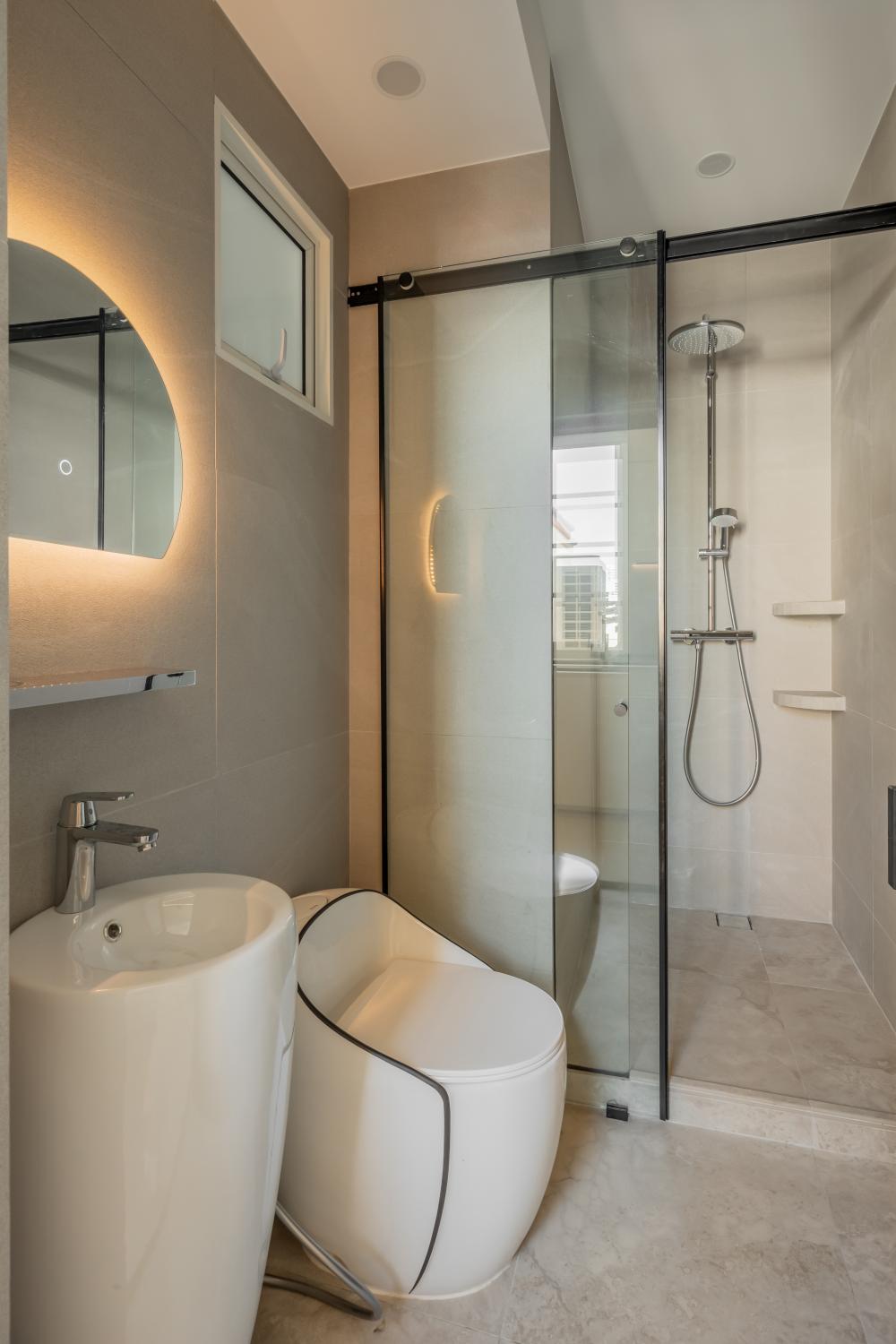 Minimalist Bathroom with Mirror and Shower Screen