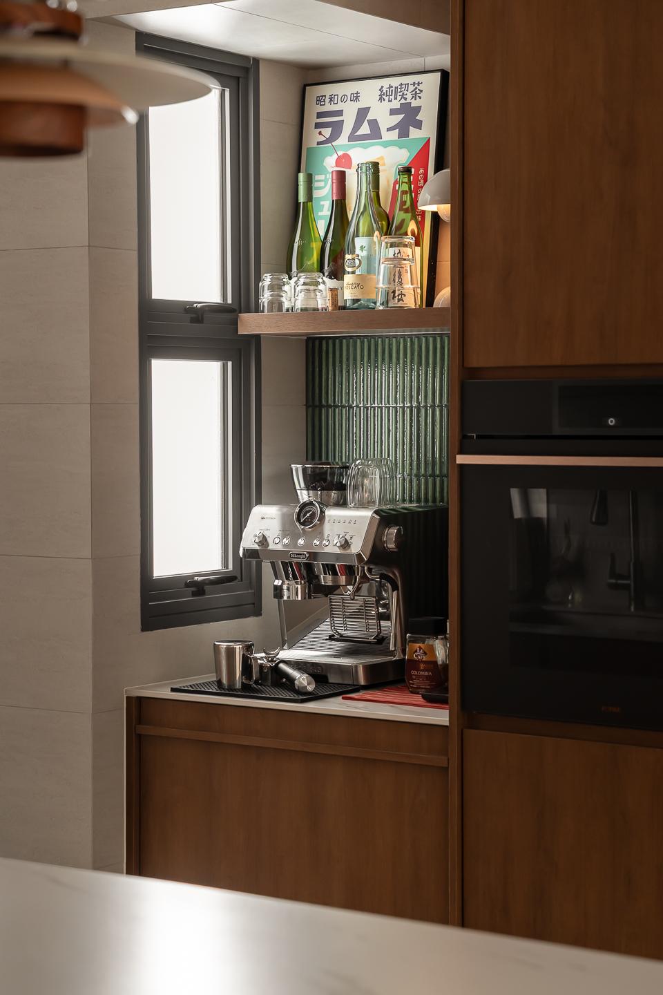 Vintage Kitchen with Countertop and Breakfast Counter